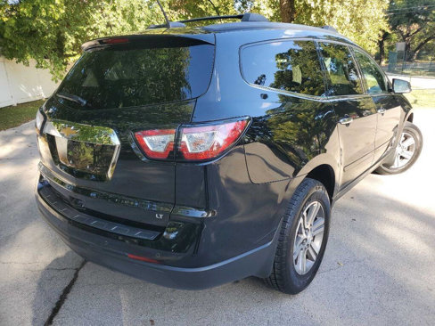 Used 2017 Chevrolet Traverse LT image 6