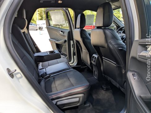 New 2025 Ford Escape ST-Line Select image 13
