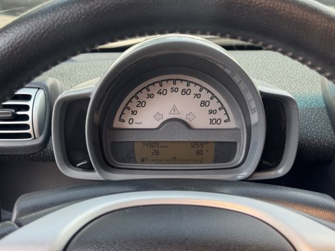 Used 2009 smart fortwo passion image 12