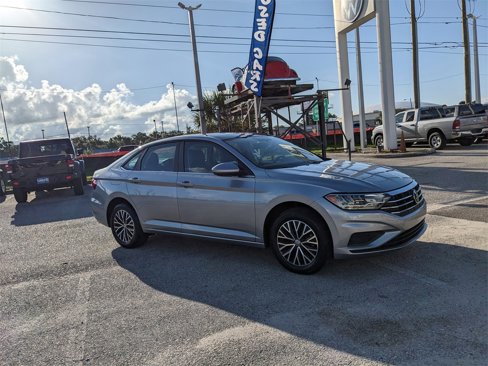 Certified 2020 Volkswagen Jetta SE image 8