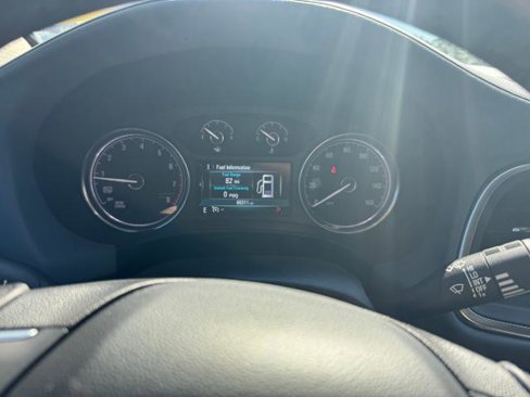Used 2019 Buick Enclave Essence w/ LPO, Sport Appearance Package image 17