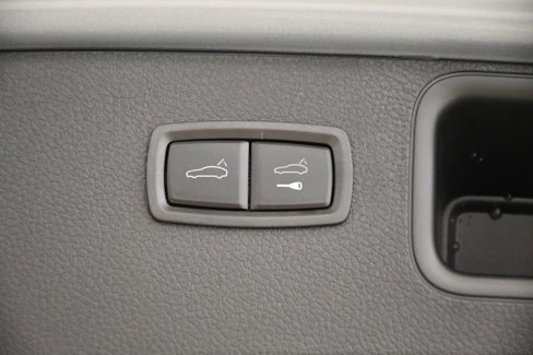 Certified 2023 Porsche Macan image 58