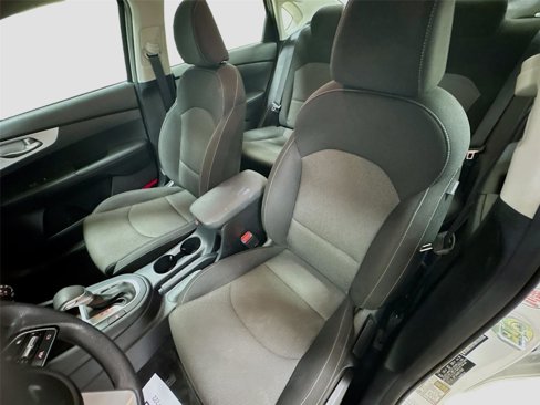 Used 2024 Kia Forte LXS image 19