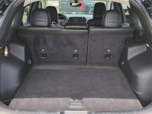 Used 2019 Jeep Cherokee Limited image 13