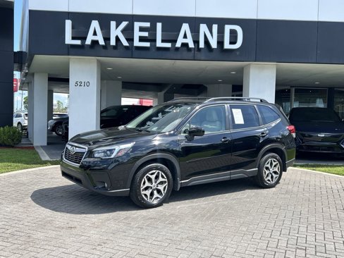 Used 2021 Subaru Forester Premium image 2