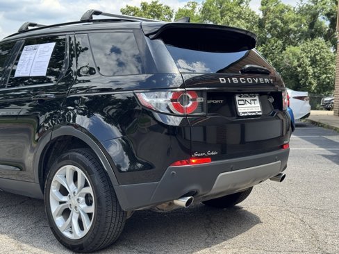 Used 2018 Land Rover Discovery Sport SE image 14