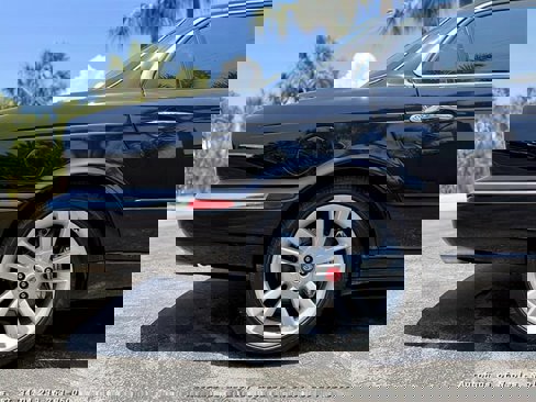 Used 2004 Jaguar XJ8 image 14