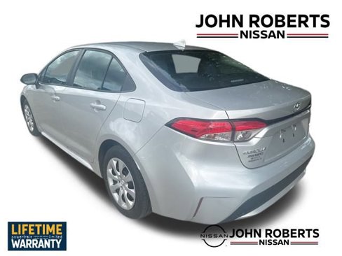 Used 2020 Toyota Corolla LE image 4