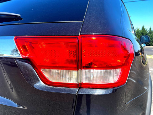 Used 2012 Jeep Grand Cherokee Overland image 29