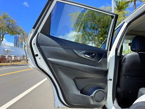 Used 2016 Nissan Rogue SL image 15