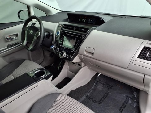 Used 2016 Toyota Prius V Three image 22