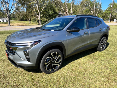 New 2026 Chevrolet Trax RS w/ Driver Confidence Package image 2