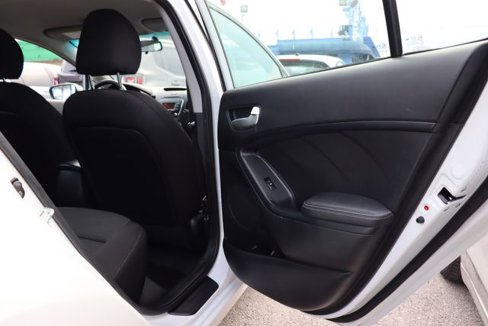 Used 2017 Kia Forte LX image 26