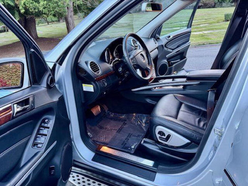 Used 2008 Mercedes-Benz GL 550 4MATIC image 27