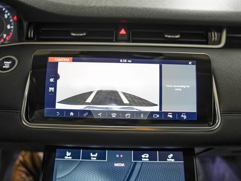 Used 2020 Land Rover Range Rover Evoque SE image 16