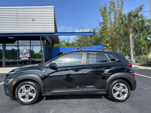 Used 2023 Hyundai Kona SEL w/ Convenience Package image 3