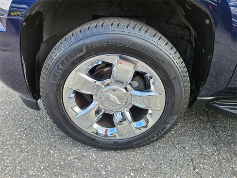 Used 2011 Chevrolet Avalanche LT image 8