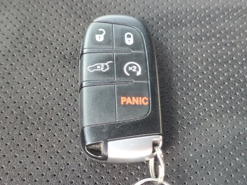 Used 2022 Jeep Grand Cherokee Laredo X image 43