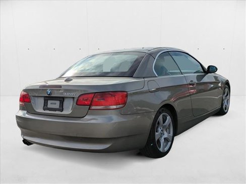 Used 2008 BMW 328i Convertible image 5