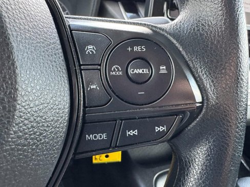 Used 2024 Toyota Corolla LE image 17