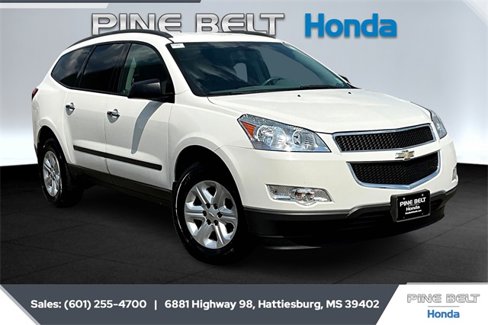 Used 2011 Chevrolet Traverse LS image 1