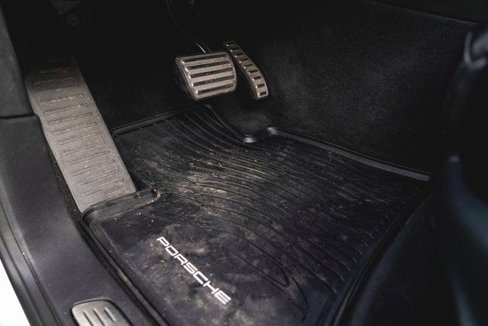 Used 2016 Porsche Cayenne Turbo image 20