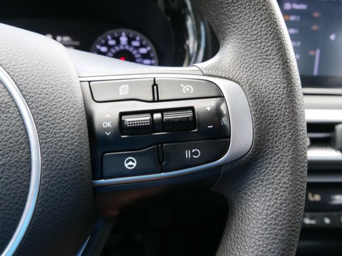 Used 2023 Kia K5 LXS image 22