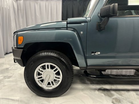 Used 2006 HUMMER H3 Luxury image 10