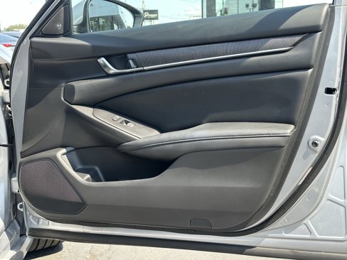 Used 2019 Honda Accord EX-L image 11