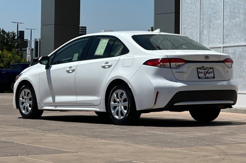 Certified 2022 Toyota Corolla LE image 7