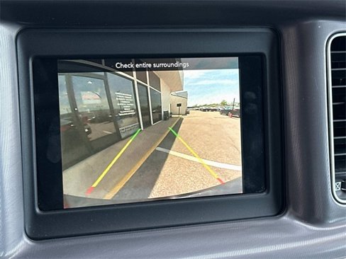 Used 2022 Dodge Charger SXT image 8