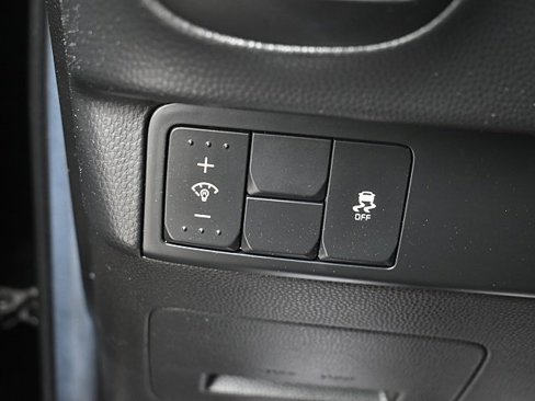 Used 2015 Kia Soul + image 16