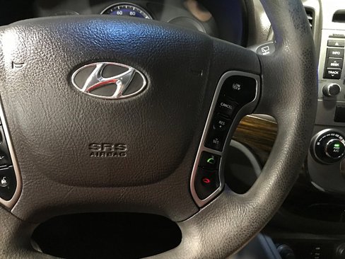 Used 2012 Hyundai Santa Fe GLS image 25