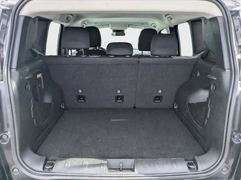 Used 2023 Jeep Renegade Latitude image 6