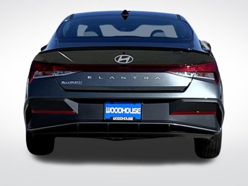 New 2025 Hyundai Elantra Sport image 7