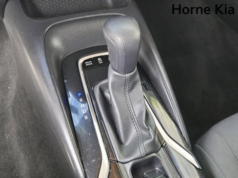 Used 2022 Toyota Corolla LE image 25