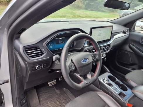 Used 2023 Ford Escape ST-Line Select w/ Tech Pack #2 image 12