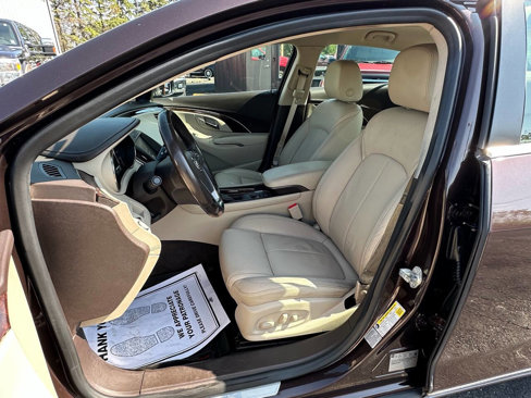 Used 2016 Buick LaCrosse Leather image 9