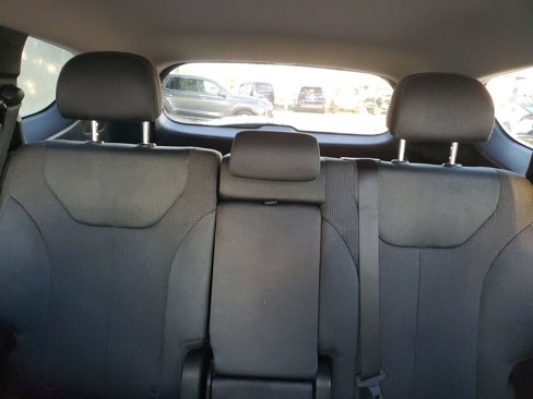 Used 2020 Hyundai Santa Fe SEL image 5