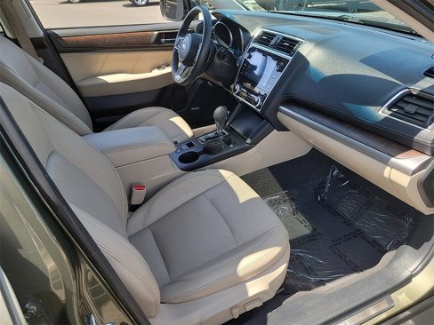 Used 2018 Subaru Outback 2.5i Limited image 16