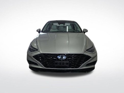 Used 2020 Hyundai Sonata Limited w/ Preferred Accessory Package image 12