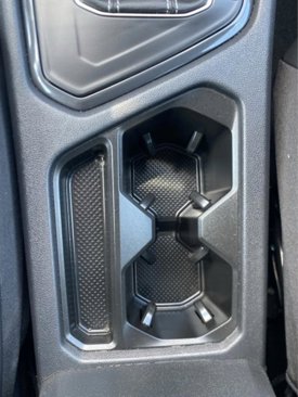 Used 2024 Volkswagen Tiguan SE image 32