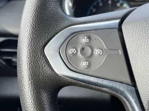 Used 2021 Chevrolet Traverse LS image 25