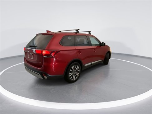 Used 2020 Mitsubishi Outlander SE image 4