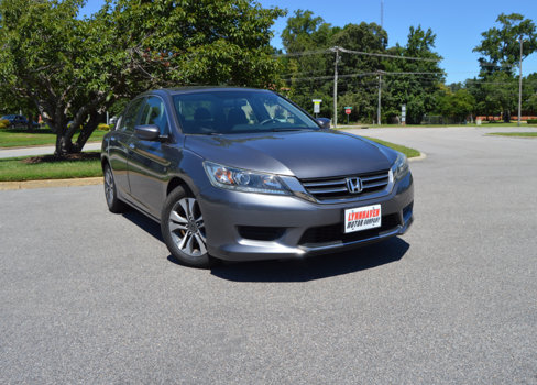 Used 2013 Honda Accord LX image 2
