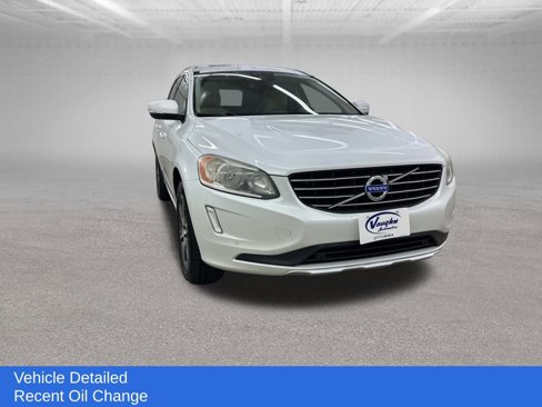 Used 2015 Volvo XC60 T6 Platinum image 3