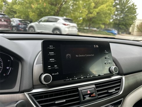 Used 2019 Honda Accord LX image 18
