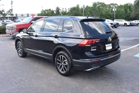 Used 2021 Volkswagen Tiguan SE image 9