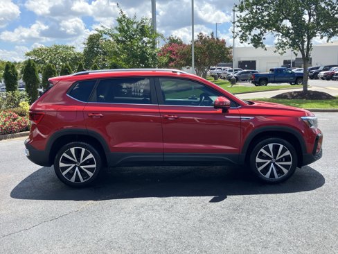 Used 2022 Volkswagen Taos SE image 11