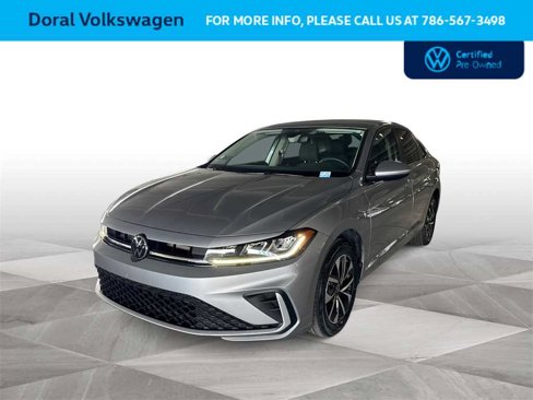 Used 2025 Volkswagen Jetta S image 4